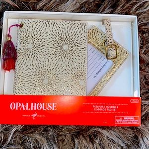 PASSPORT HOLDER & LUGGAGE TAG SET